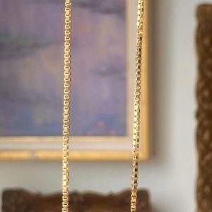 18k yellow gold box chain